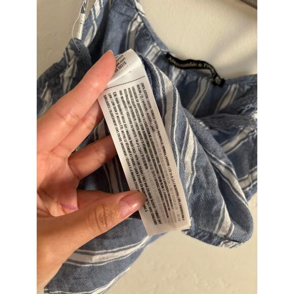 Abercrombie & Fitch Top Women's XS Gray Striped Tank Cropped Adjustable Strap - Picture 4 of 6